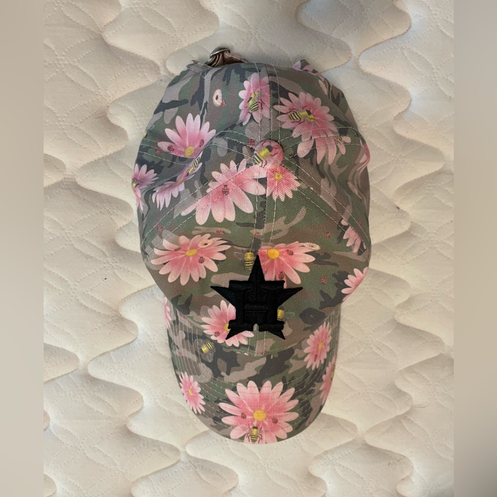 Official Houston Astros Flower and Bee Pattern Baseball Cap